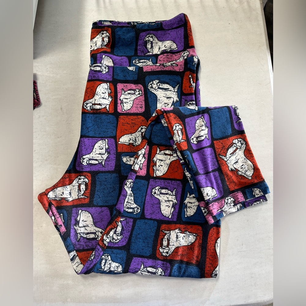 Lularoe Tall and Curvy Leggings